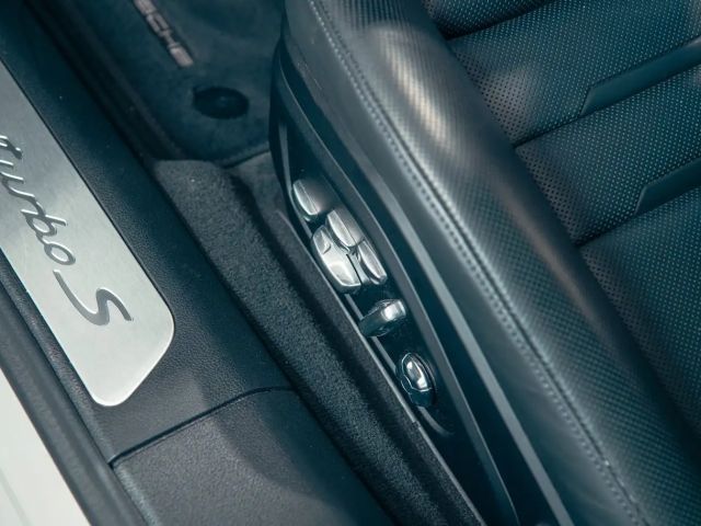 Porsche Panamera E-Hybrid S Turbo