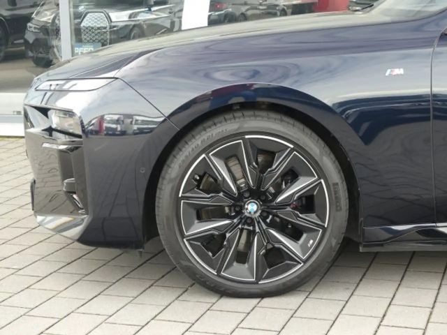BMW i7 M-Sport Sedan