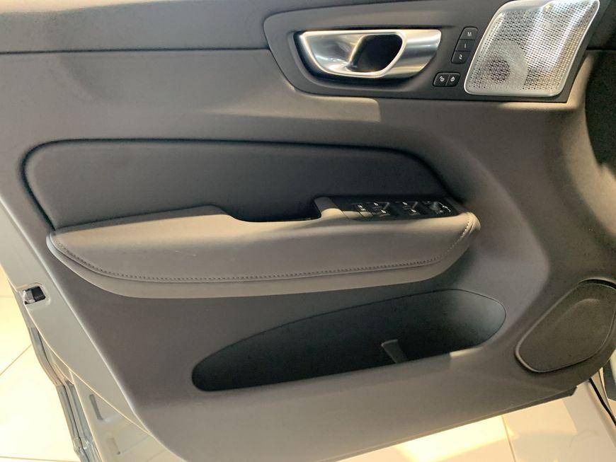 Volvo XC60 AWD Dark T8 Ultra