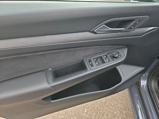 Volkswagen Golf 2.0 TDI DSG Golf VIII Style