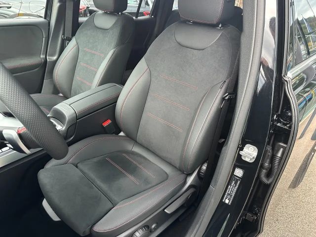 Mercedes-Benz EQB 300 4MATIC AMG Line