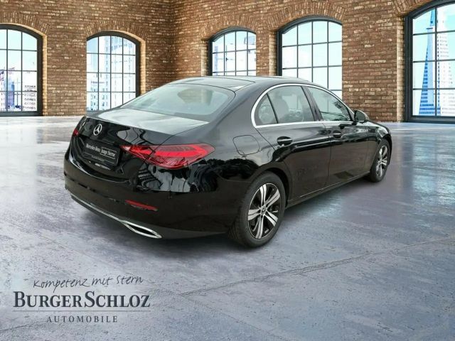 Mercedes-Benz C 200 AVANTGARDE Sedan