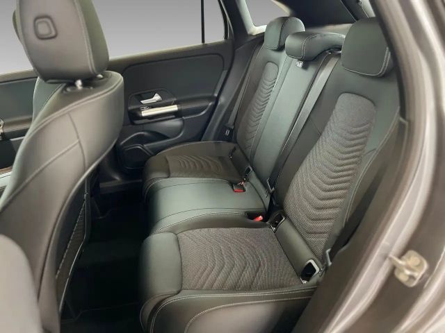 Mercedes-Benz GLA 200 Progressive