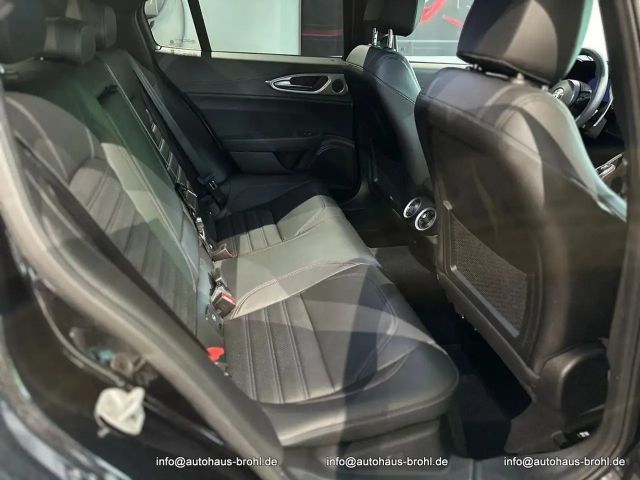 Alfa Romeo Giulia Q4