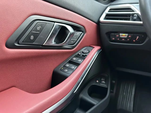 BMW 330 330e M-Sport Touring