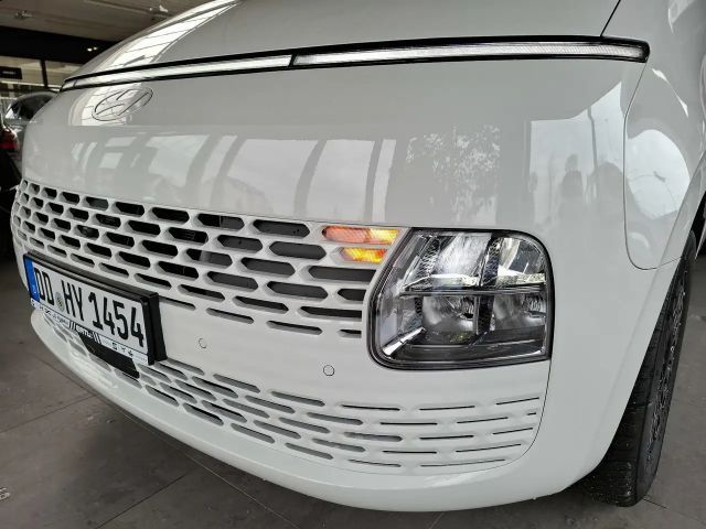 Hyundai Staria Trend