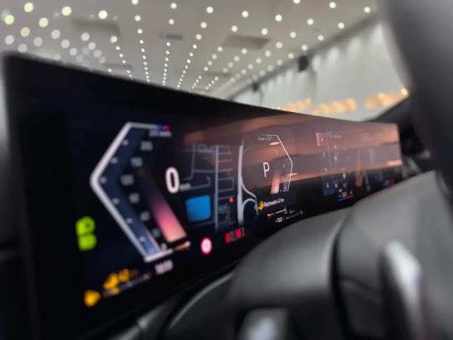 BMW 330 330e M-Sport Sedan xDrive