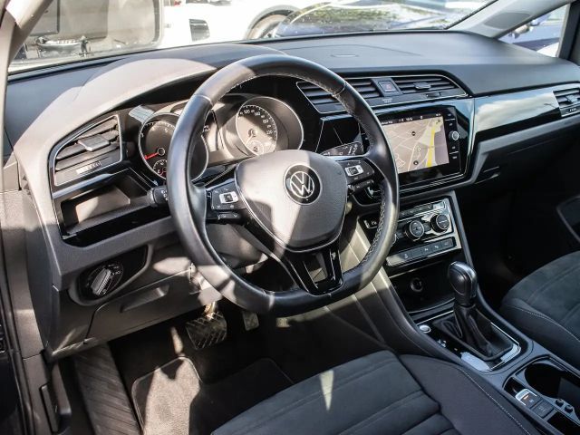 Volkswagen Touran 1.5 TSI DSG Highline