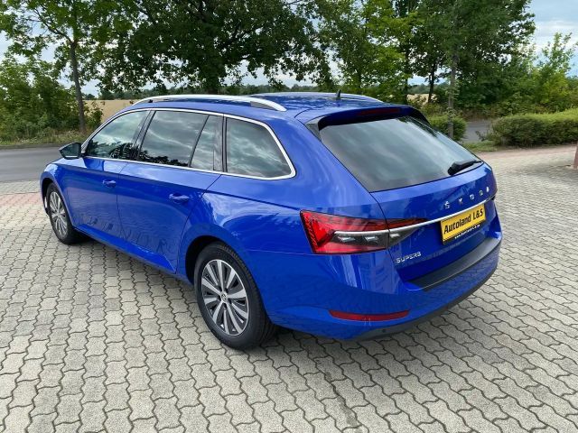 Skoda Superb 2.0 TDI Combi Style Style
