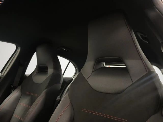 Mercedes-Benz A 200 AMG Line