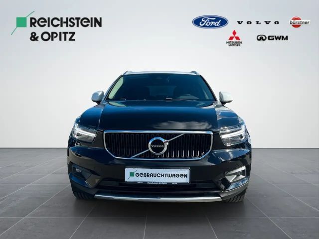 Volvo XC40 Momentum