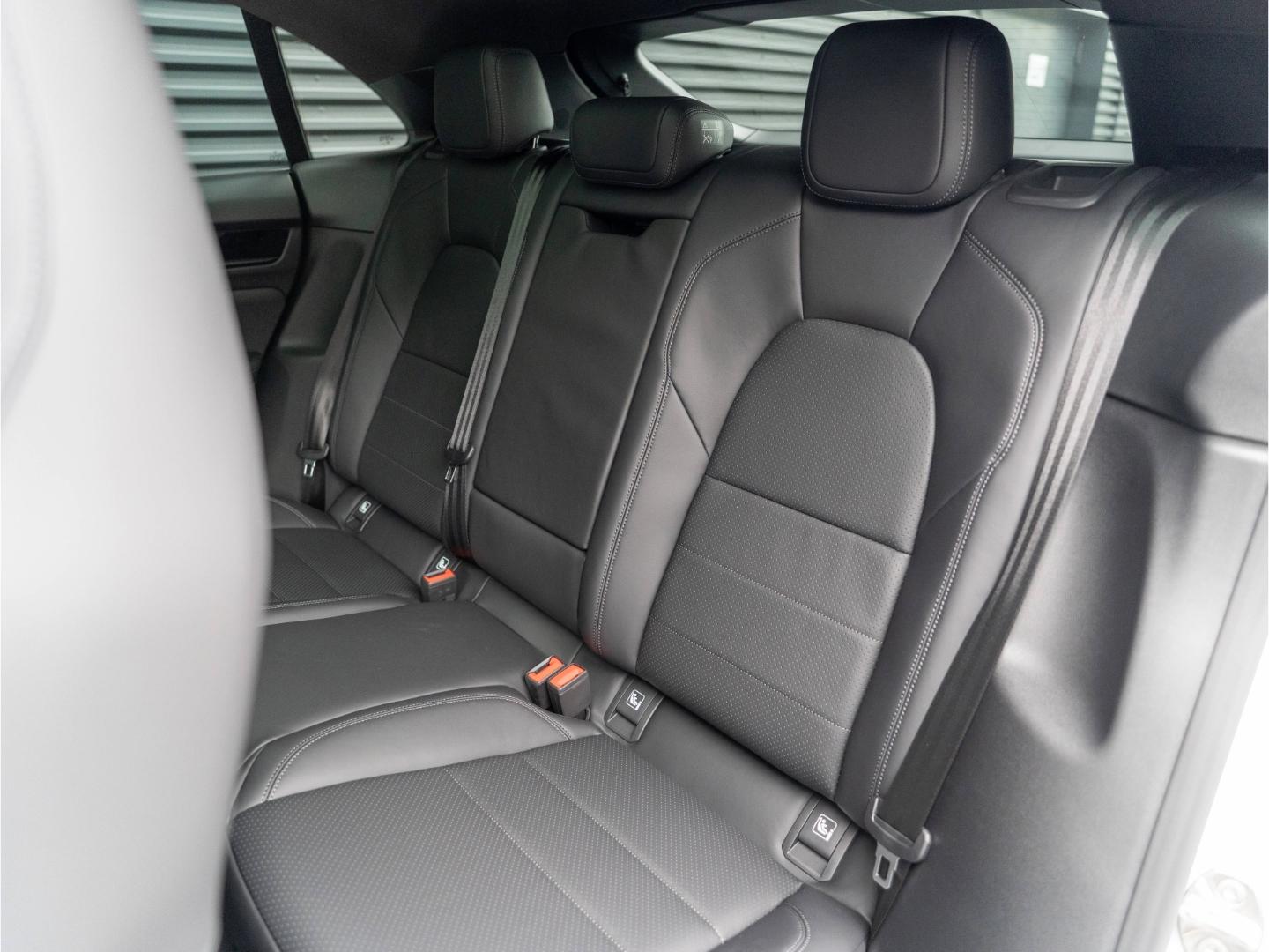 Porsche Macan BOSE InnoDrive Matrix LED 21'