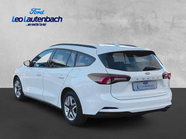 Ford Focus Cool & Connect Wagon