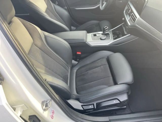 BMW 318 318i M-Sport Sedan