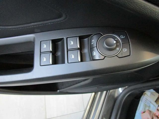 Ford Focus EcoBoost ST Line Wagon