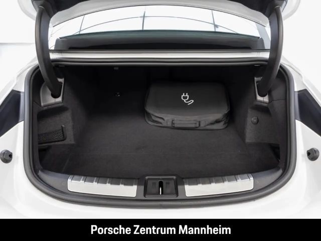 Porsche Taycan S Turbo