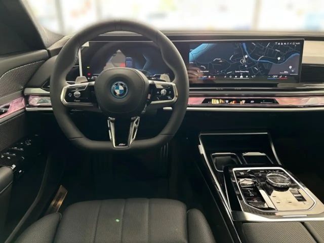 BMW 750 G70 Sedan xDrive