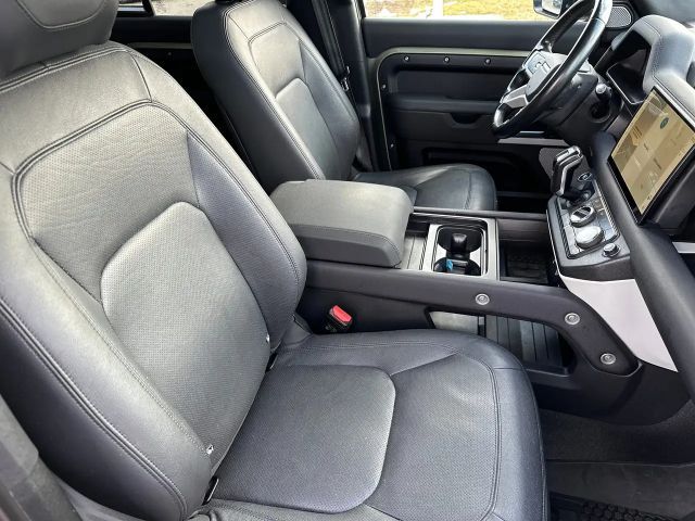 Land Rover Defender D300 SE