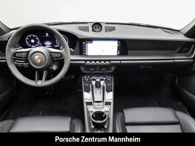 Porsche 992 Cabrio Carrera GTS