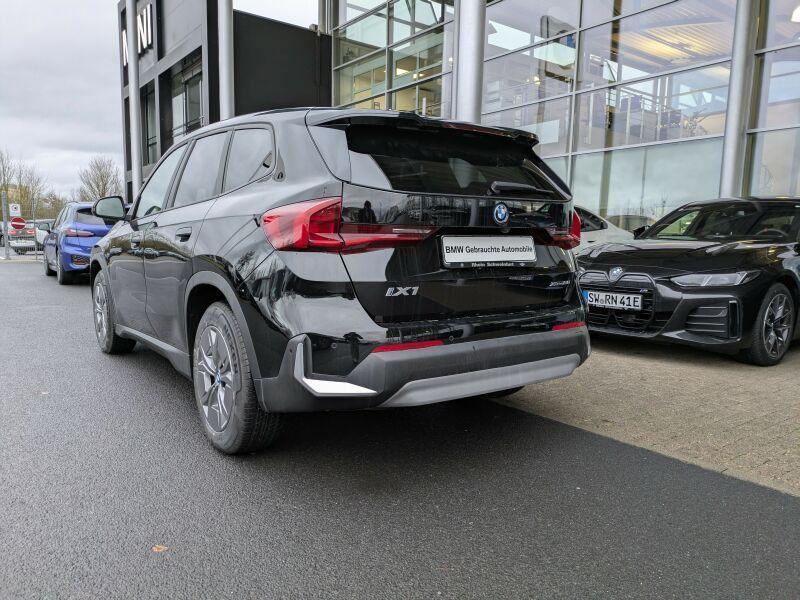 BMW iX1 xDrive30