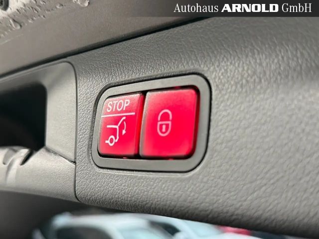 Mercedes-Benz B 250 4MATIC Progressive Sedan