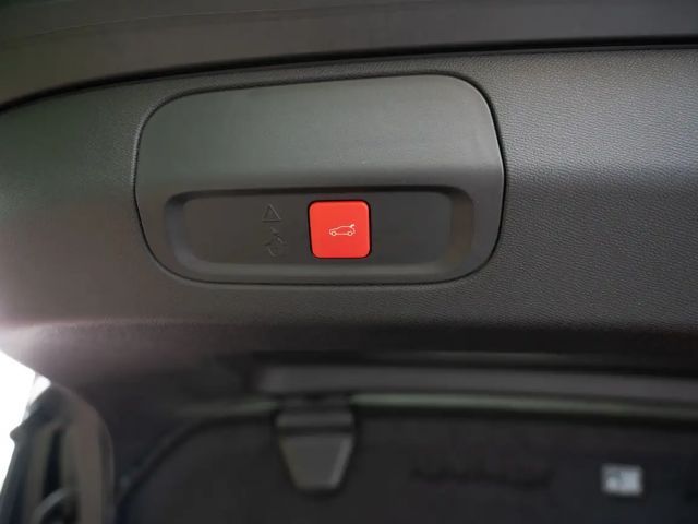 Peugeot 408 130 EAT8 GT-Line PureTech