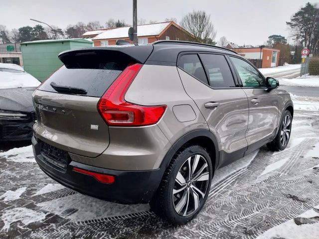 Volvo XC40 R-Design Recharge T4