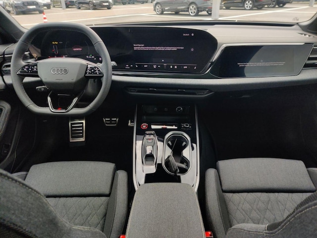 Audi A6 Avant Quattro S-Tronic