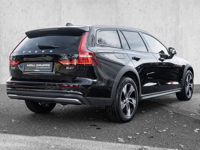Volvo V60 Cross Country AWD Ultimate