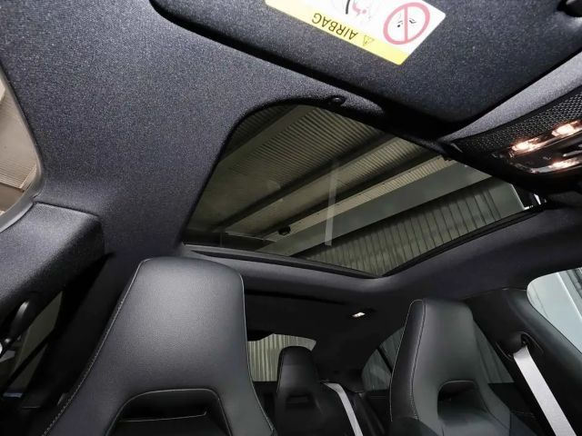 Mercedes-Benz CLA 200 AMG Line Coupé