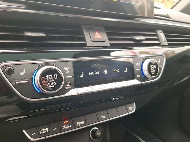 Audi A4 35 TFSI Avant S-Tronic