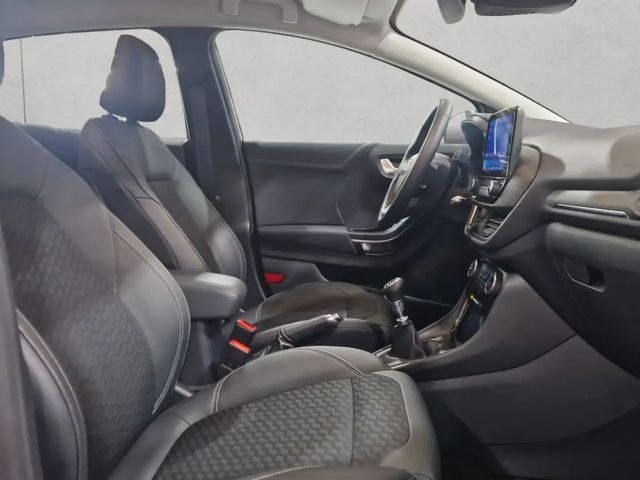 Ford Puma EcoBoost Titanium