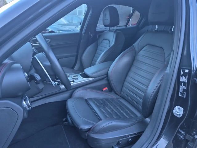 Alfa Romeo Giulia Q4