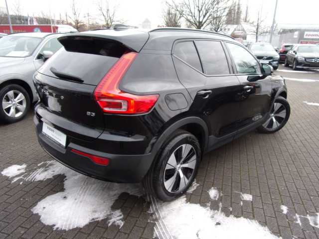 Volvo XC40 Dark Plus