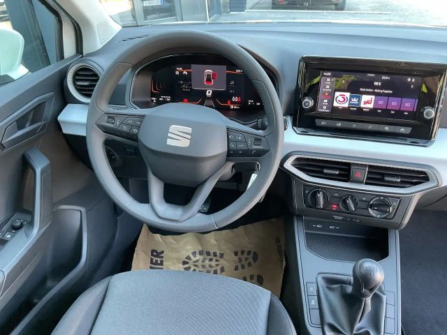 Seat Arona Reference