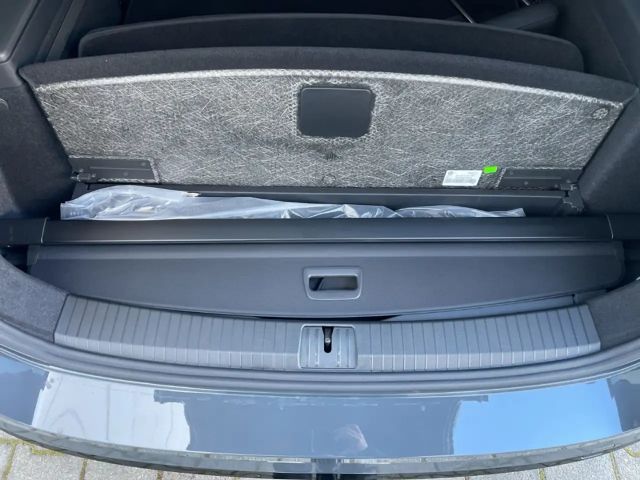 Volkswagen Touran DSG R-Line