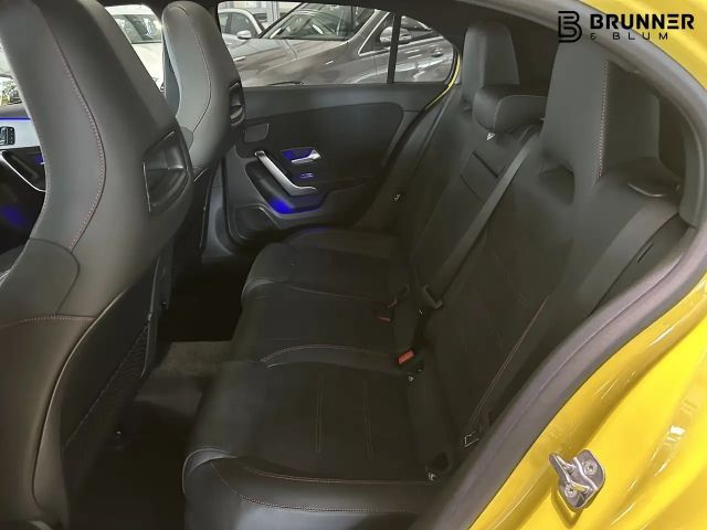 Mercedes-Benz A 220 4MATIC AMG Line