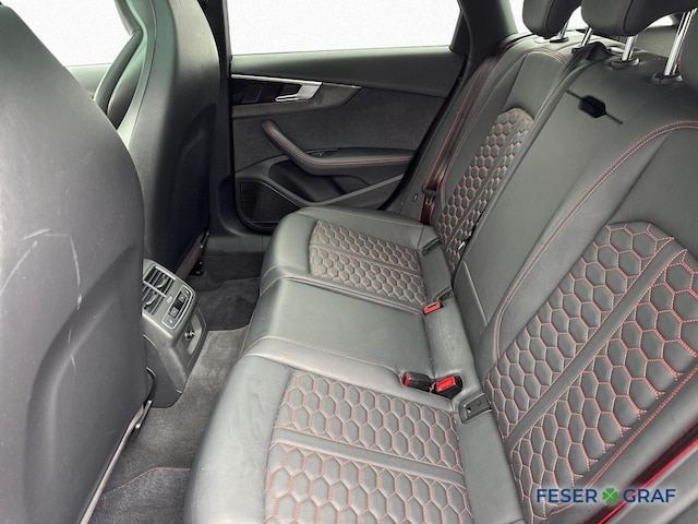 Audi RS4 Avant Quattro