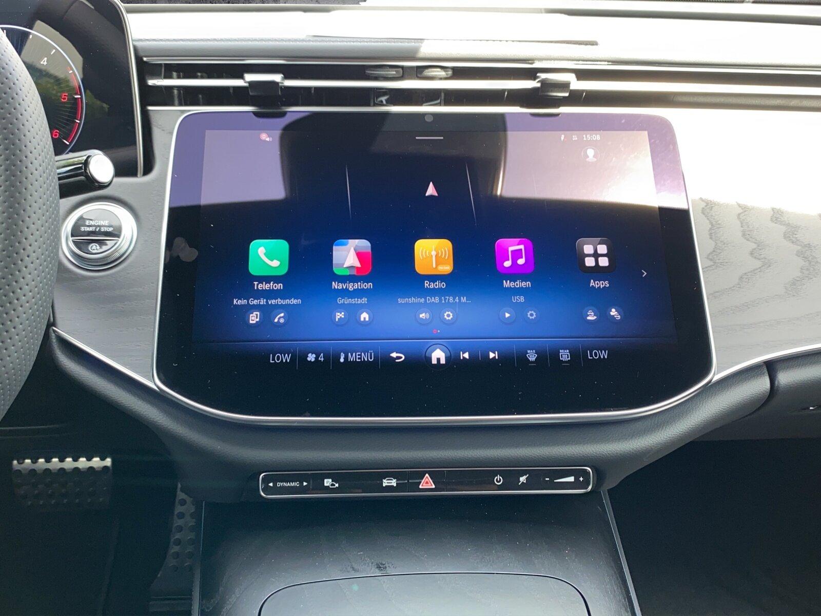 Mercedes-Benz E 220 AMG Line E 220 d Estate