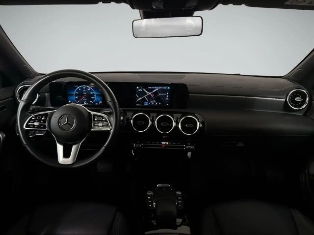 Mercedes-Benz CLA 200 CLA 200 d Shooting Brake