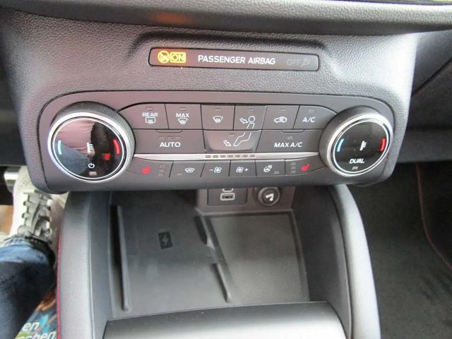 Ford Kuga Plug in Hybrid ST Line X