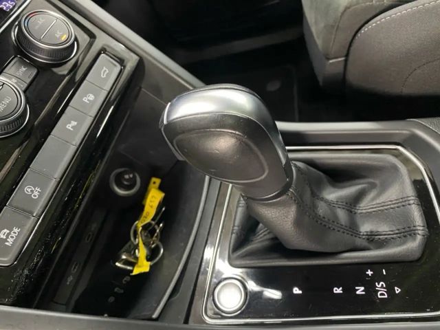 Volkswagen Touran 2.0 TDI DSG Highline