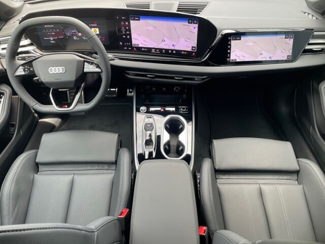 Audi A6 Avant Quattro S-Tronic