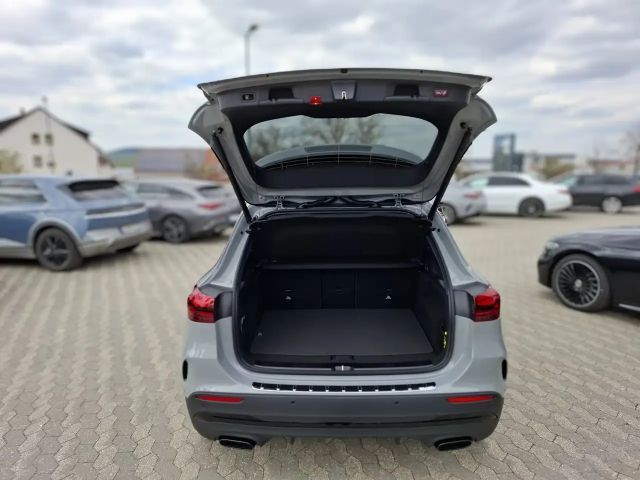 Mercedes-Benz GLA 220 4MATIC AMG Line