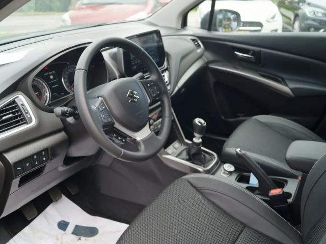 Suzuki S-Cross AllGrip Flash Hybrid