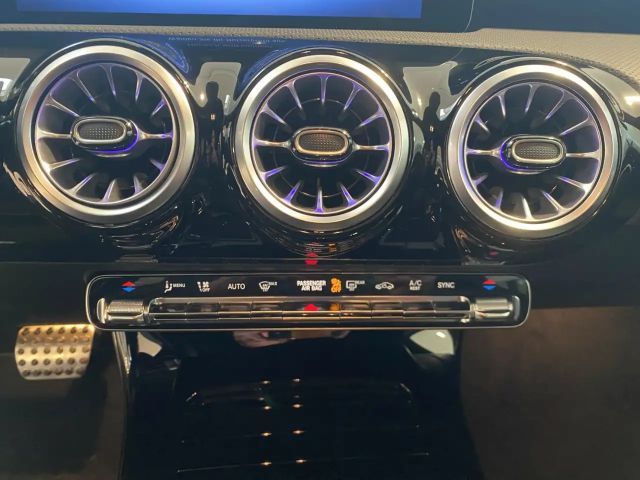 Mercedes-Benz A 180 A 180 d AMG Line Hatchback