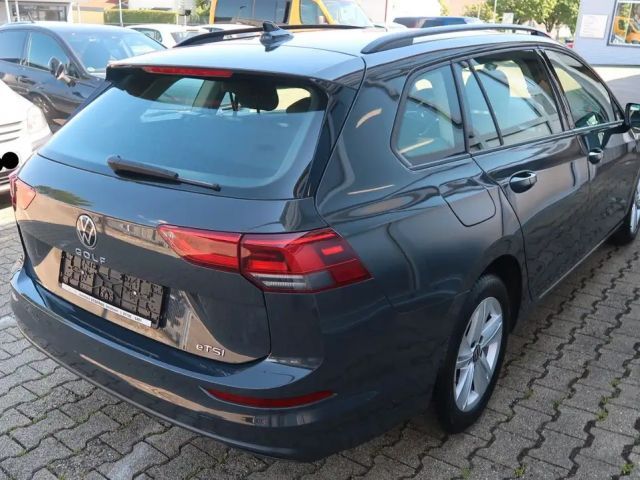 Volkswagen Golf Life Variant