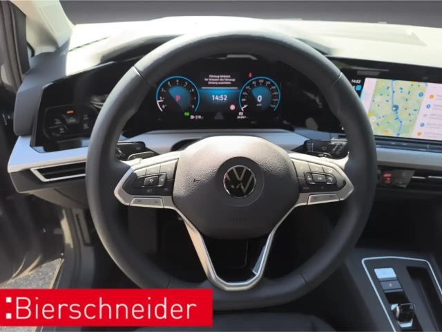 Volkswagen Golf 1.5 eTSI DSG Life Variant