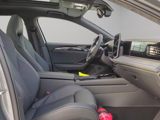 Volkswagen Passat DSG R-Line eHybrid