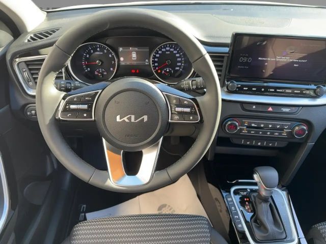 Kia Ceed CEED Ultimate Edition 1.5T LED+Kamera+Navi